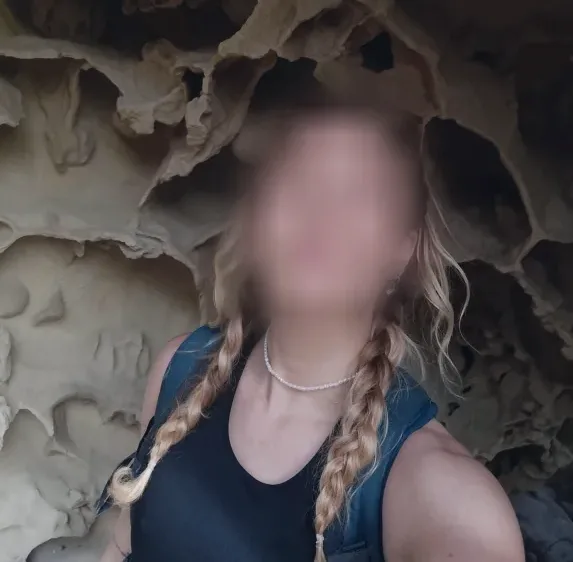 Elena, 29