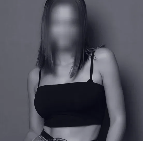 Emma, 31