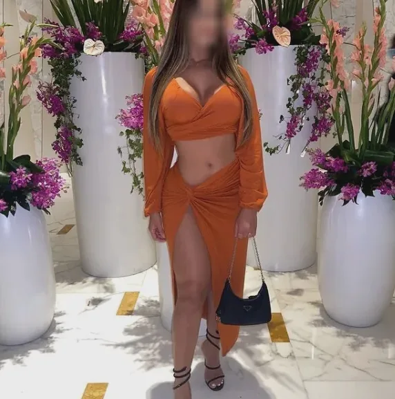 Nele, 35