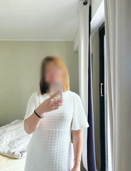 Nicole, 30